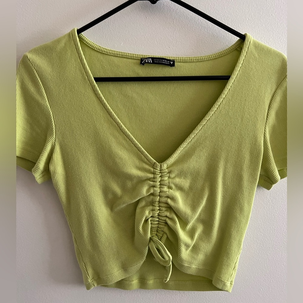 Zara crop Yellow/Green ruched tee